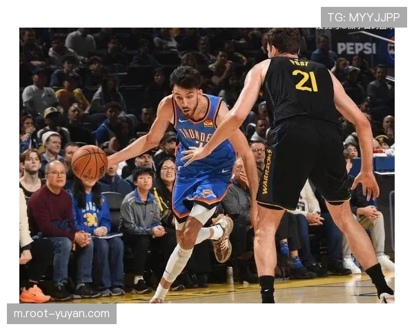 勇士55次三分出手的极端魔球化 逆转太阳背后的战术逻辑 勇士55次三分出手的极端魔球化 逆转太阳背后的战术逻辑